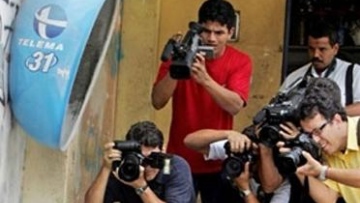 Photo: ${params.title}