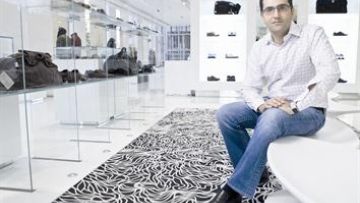 Photo: ${params.title}