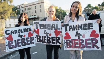 Photo: ${params.title}