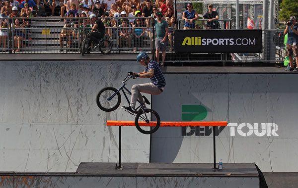 Ben Wallace from Bournemouth, Great Britian, performs during the Park preliminary round of the 6.0 BMX Open at Soldier Field in Chicago, Illinois. (Getty Images/AFP)