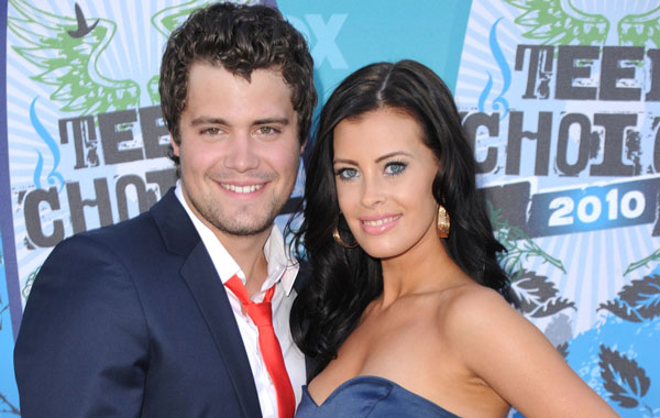 Levi Johnston, Bristol Palin's ex, arrives with a guest at the 2010 Teen Choice Awards in California. (Getty/AFP)