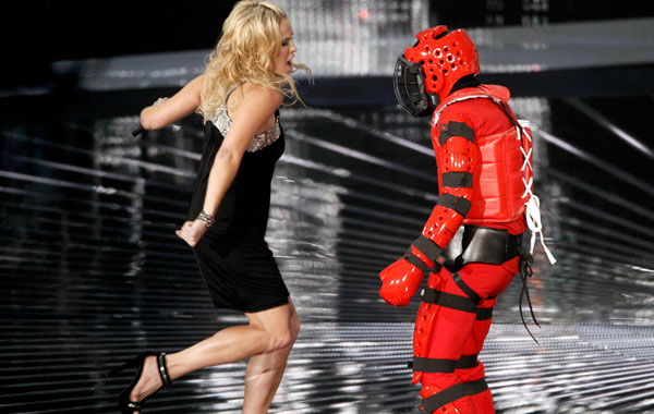 Host Chelsea Handler, left,  is seen during a skit at the MTV Video Music Awards on Sunday, Sept. 12, 2010. (AP)