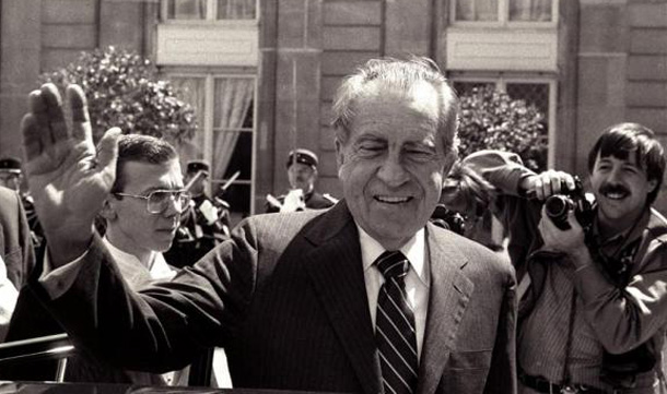 Former President Richard Nixon waves to photographers as he prepares to get in to his car at the Elysee Presidential Palace in Paris. (REUTERS)