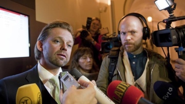 Photo: ${params.title}