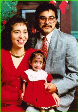 Lizzie Velasquez (INTERNET SOURCE)