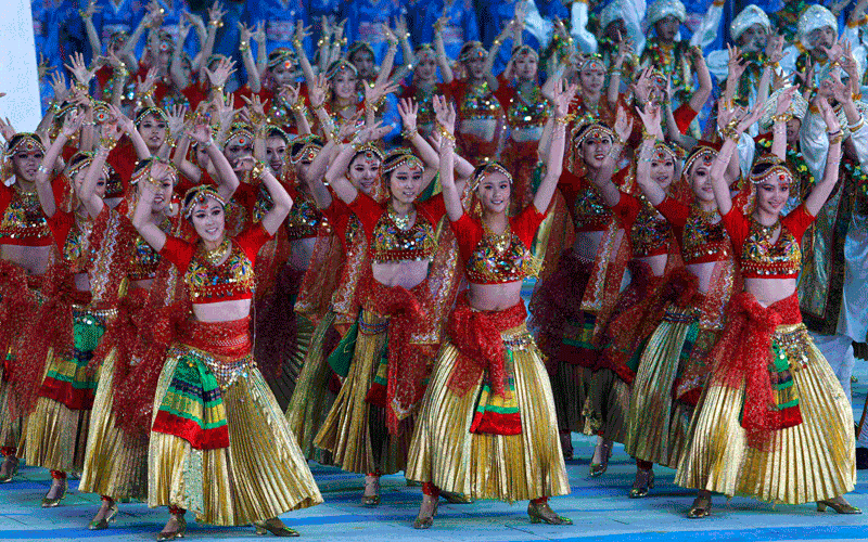 Artists perform during the closing ceremony of the 16th  Asian Games in Guangzhou, China. (AP)