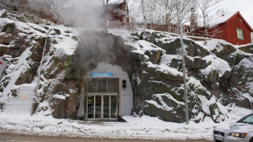 Photo: ${params.title}