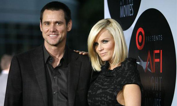 Actor Jim Carrey and Jenny McCarthy attend the AFI "Night at the Movies" event at the Arclight theatre in Hollywood, California. (REUTERS)