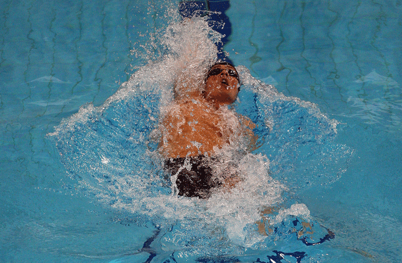 Ryan Lochte of USA competes in the finals of the men's 200m backstroke at the 10th Fina World Swimming Championship in Dubai on Sunday. (PATRICK CASTILLO)