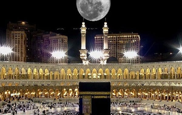 Moon to set directly above Makkah tonight - News - Region - Emirates24|7