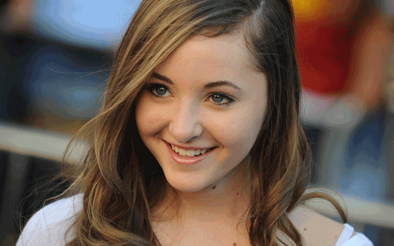 Actress Rachel Fox arrives at the world premiere of the animated Disney comedy adventure &ldquo;Gnomeo & Juliet," at the El Capitan Theatre in Hollywood, California.  (AFP)