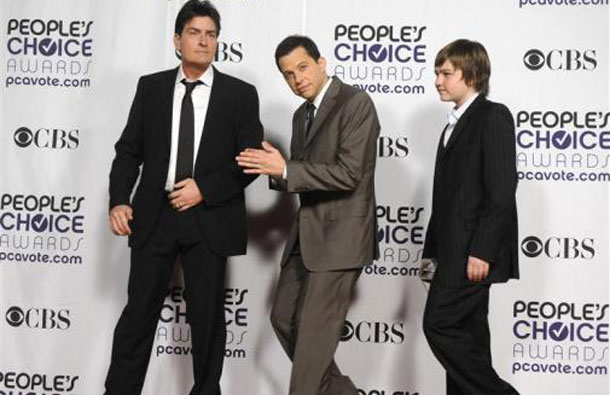 Actors Charlie Sheen (L), Jon Cryer (C) and Angus T. Jones celebrate backstage after winning the award for Favorite TV Comedy for "Two and a Half Men" at the 35th annual People's Choice awards in Los Angeles January 7, 2009. (REUTERS)