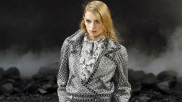 Photo: ${params.title}