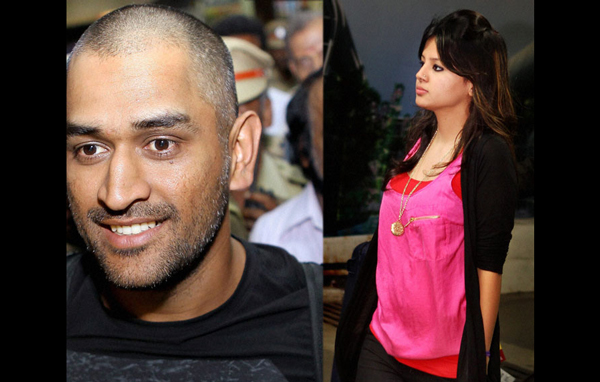 India skipper Mahendra Singh Dhoni was spotted with wife Sakshi at the Chennai airport as Captain Cool arrived for the first match of Indian Premier League. (AGENCIES)
