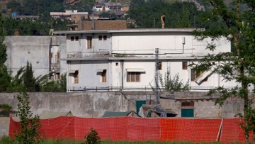 Photo: ${params.title}