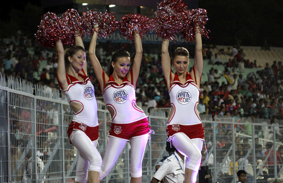 Cheerleader porno in Mumbai