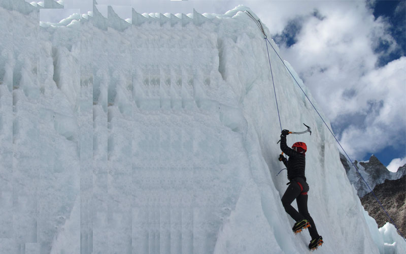 Suzanne Al Houby on an Everest ice fall. (SUPPLIED)