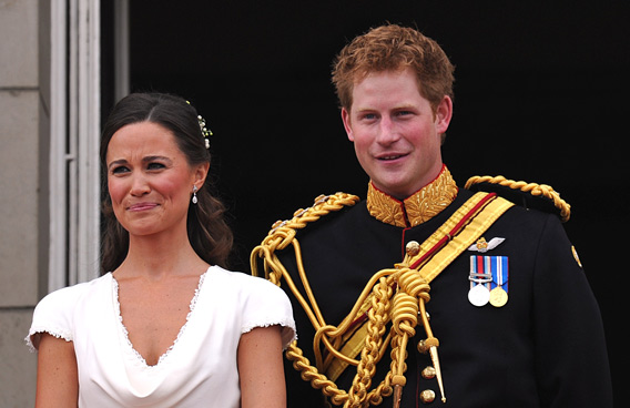 Best man Prince Harry and Maid of Honour Pippa Middleton on the balcony at Buckingham Palace. (GETTY/GALLO)