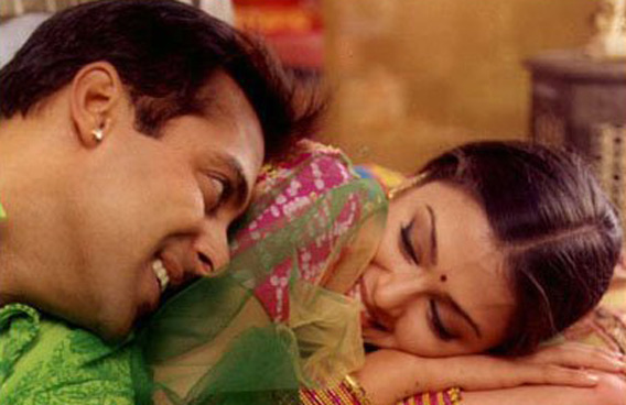 Aishwarya Rai and Salman Khan met while shooting for Hum Dil De Chuke Sanam. A still from the same film. (SUPPLIED)