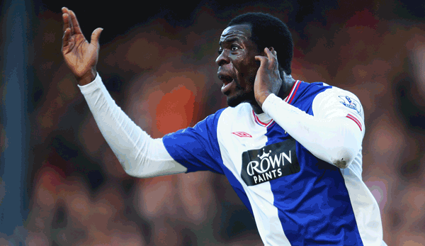 Arsenal manager Arsene Wenger has been weighing up a £12 million bid for Samba. (FILE)