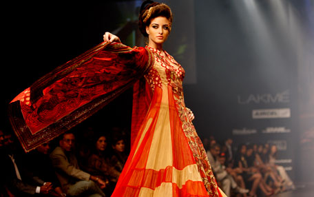 An Indian model displays creations by designer Neeta Lulla during the Lakme Fashion Week in Mumbai, India, Saturday, Aug. 20,2011. (AP)