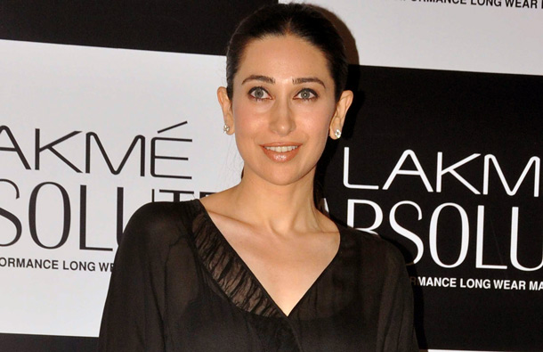 Indian Bollywood actress Karishma Kapoor attends the final day of Lakme Fashion Week (LFW) Winter/Festival 2011 in Mumbai. (AFP)