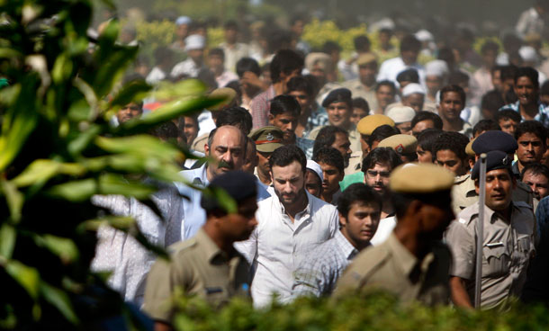 Former Indian cricketer Mansur Ali Khan Pataudi’s son and Bollywood actor Saif Ali Khan, center with beard, attends his funeral in Pataudi about 80 kilometers (50 miles) from New Delhi, India, Friday, Sept. 23, 2011. Pataudi, a former India cricket captain who led the country to its first series victory abroad, died Thursday at a local hospital where he was being treated for a lung disease. (AP)