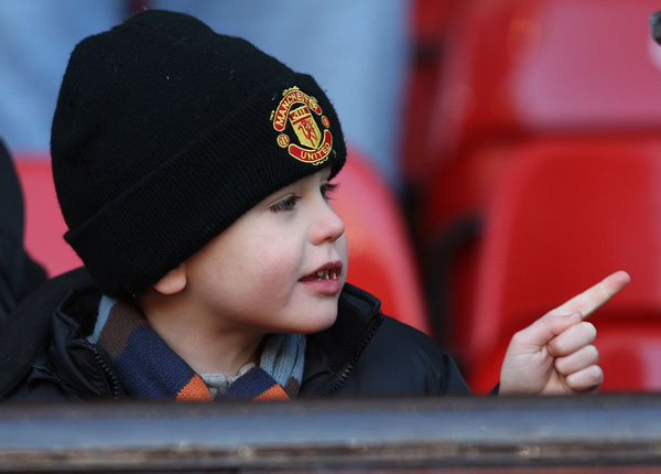 Man Utd launches merchandise in Mideast - Business - Corporate - Emirates24|7