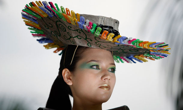 A model presents a creation by Colombian designer Daniela Aristizabal during the Biofashion Habitat show in Cali November 26, 2011. The designs are made with live plants and natural materials.  (REUTERS)