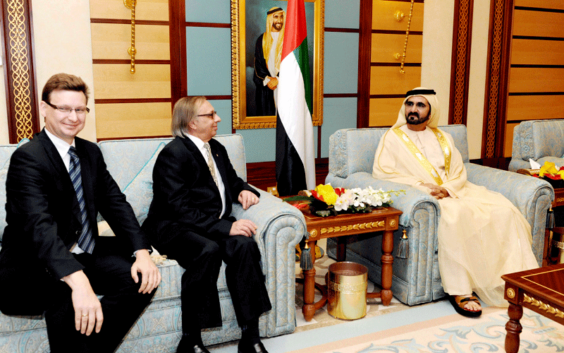 Sheikh Mohammed receives ambassador of Hungary Janos Gonci, ambassador of Poland Adam Kachimovski and ambassador of Iraq Arshad Tawfiq Ismael Al Muselli. (WAM)