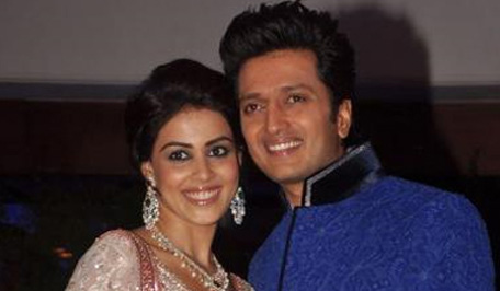 Riteish Deshmukh and Genelia D'Souza posing for a photograph. (SUPPLIED)