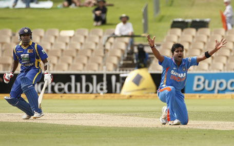 Vinay Kumar (right) of India makes a successful appeal for an LBW against Mahela Jayawardene of Sri Lanka during the one-day international at Adelaide on Tuesday. (REUTERS)