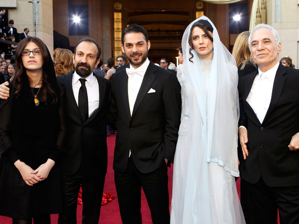 Asghar Farhadi, (2nd L) director of Iranian film "A Separation", winner of foreign language film, arrives with actors Peyman Maadi (3rd L), Leila Hatami (2nd R) and two unidentified guests at the 84th Academy Awards in Hollywood, California, February 26, 2012. (REUTERS)