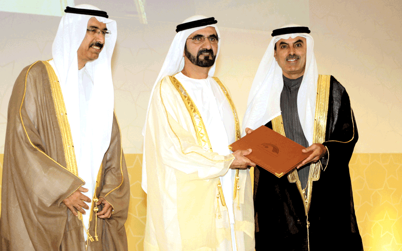 Sheikh Mohammed honours the former speakers and members of the Federal National Council (FNC). (WAM)