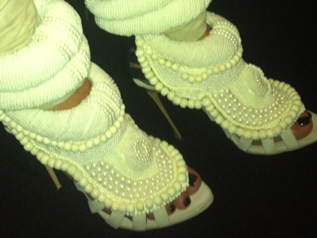 Kim Kardashian tweeted a picture of herself wearing a pair of Kanye West for Guiseppe Zanotti heels.
