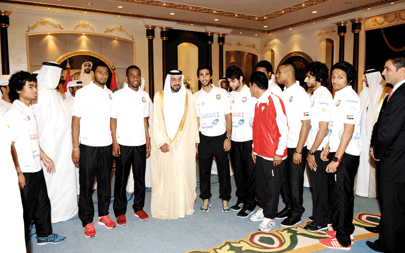 Sheikh Khalifa congratulates the UAE team (WAM)