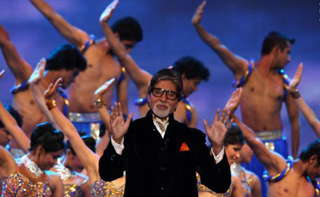 Amitabh Bachchan enthralled the audience with a Hindi poem penned by Prasoon Joshi in his inimitable baritone. (BCCI)