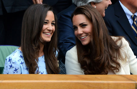 Catherine, Duchess of Cambridge (R) and her sister Pippa Middleton (AFP)