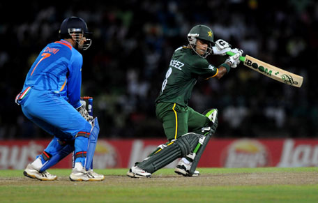 Mohammad Hafeez of Pakistan bats during the ICC T20 World Cup, Super Eight group 2 match against India held at R. Premadasa Stadium on September 30, 2012 in Colombo, Sri Lanka. (GETTY)