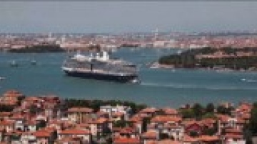 Photo: ${params.title}