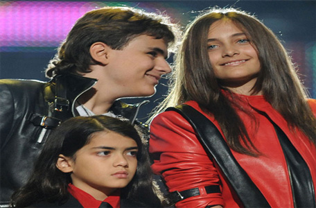 Prince Michael Jackson, sister Paris and brother Blanket. (BANG)