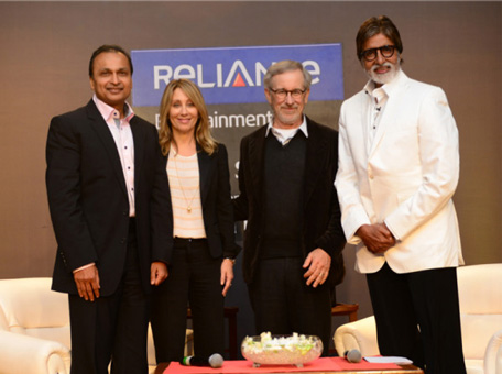 Bollywood actor Amitabh Bachchan (R) along with Hollywood director Steven Spielberg (2nd R), Stacey Snider CEO and Co Chairman DreamWorks (3rd from R) and Anil Ambani (L) of Reliance Big Entertainment. (Twitter:@SrBachchan)