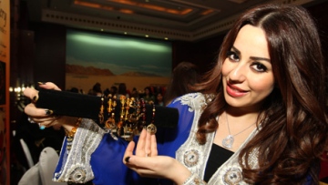 Photo: ${params.title}