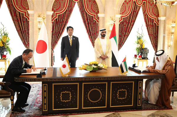His Highness Sheikh Mohammed bin Rashid Al Maktoum and Shinzo Abe witness signing ceremony in Dubai on Thursday (Wam)