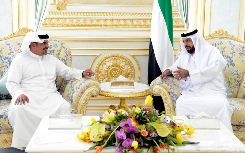 His Highness Sheikh Khalifa bin Zayed Al Nahyan receives Prince Salman bin Hamad Al-Khalifa (Wam)