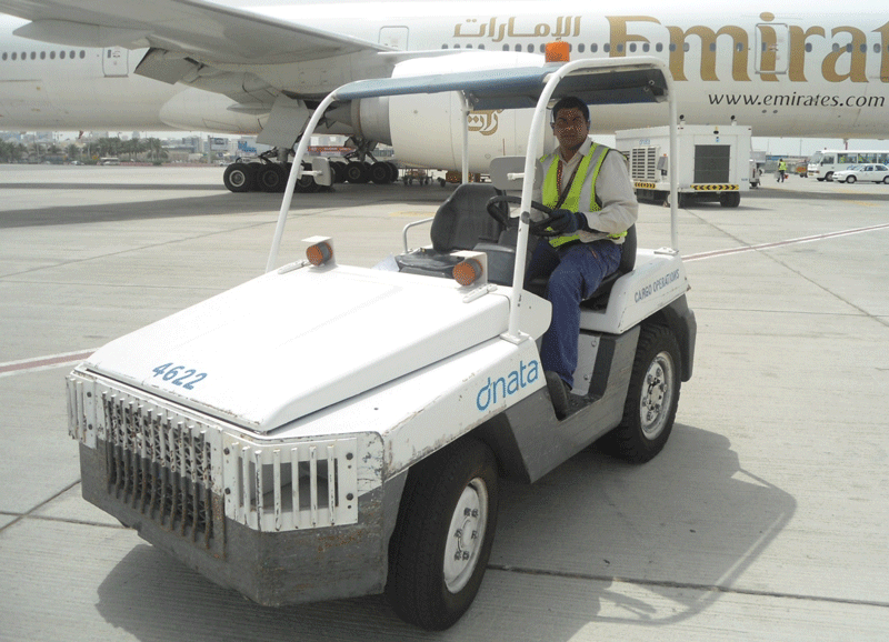 Safest driver at Dubai airport wins award News Emirates Emirates247