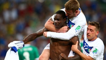 Photo: ${params.title}