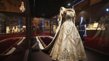 Photo: ${params.title}