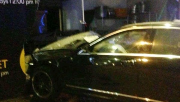 Photo: ${params.title}