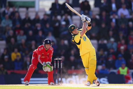 Shane Watson hits a six off the bowling of James Tredwell during the 5th NatWest Series ODI between England and Australia at the Ageas Bowl on September 16, 2013 in Southampton, England. (GETTY)